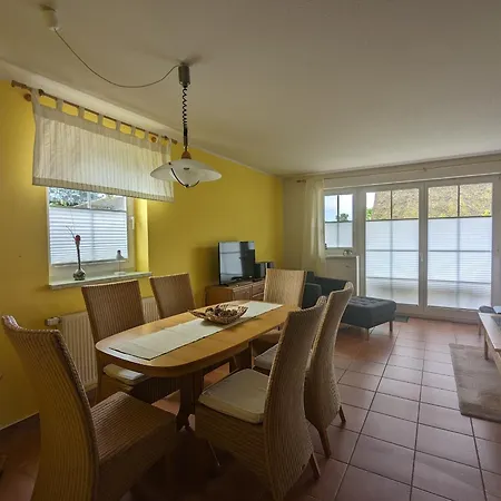 Kranichnest Ferienhaus Born